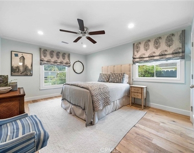 16544 Greenleaf Street - Photo Thumbnail 13