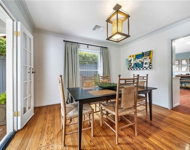 16544 Greenleaf Street - Photo Thumbnail 6