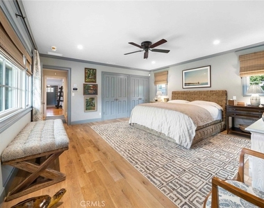 16544 Greenleaf Street - Photo Thumbnail 11