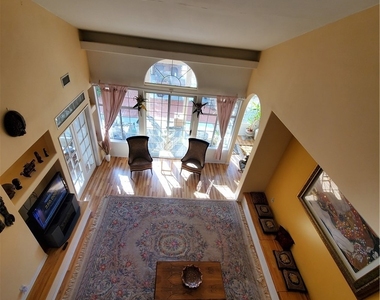 12944 Woodbridge Street - Photo Thumbnail 23