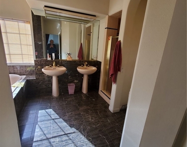 12944 Woodbridge Street - Photo Thumbnail 18