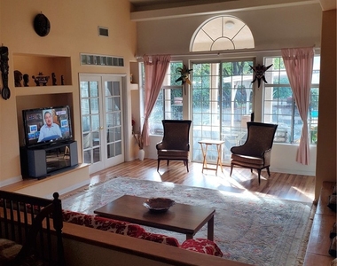 12944 Woodbridge Street - Photo Thumbnail 3