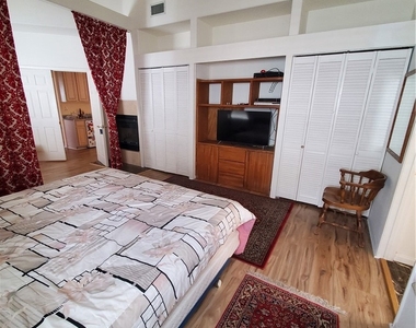 12944 Woodbridge Street - Photo Thumbnail 20