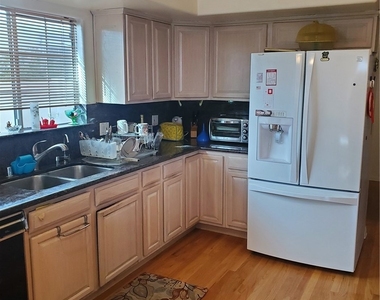 12944 Woodbridge Street - Photo Thumbnail 5
