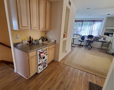 12944 Woodbridge Street - Photo Thumbnail 21