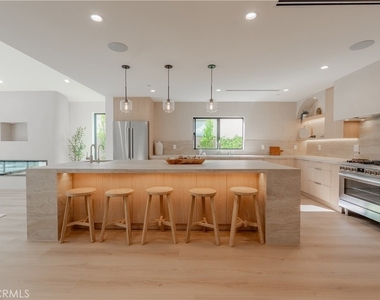 6144 Zelzah Avenue - Photo Thumbnail 6