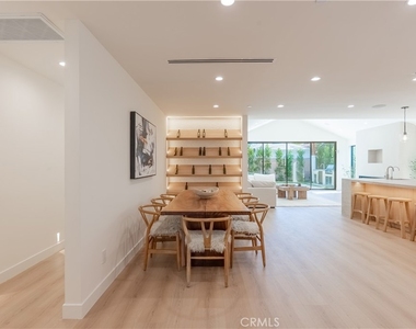 6144 Zelzah Avenue - Photo Thumbnail 4