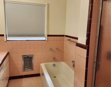 10504 Dunleer Drive - Photo Thumbnail 10