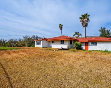 11760 Lasselle Street - Photo Thumbnail 26