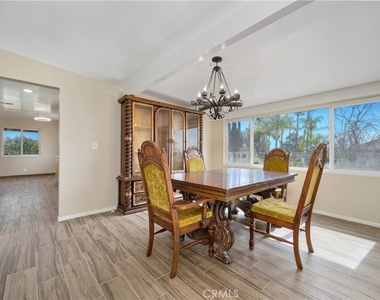 11760 Lasselle Street - Photo Thumbnail 13