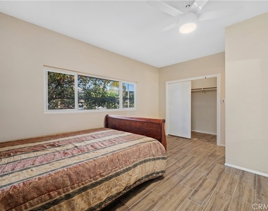 11760 Lasselle Street - Photo Thumbnail 24