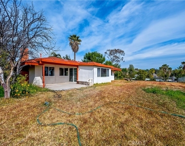11760 Lasselle Street - Photo Thumbnail 27