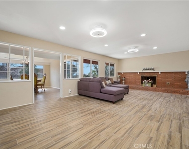 11760 Lasselle Street - Photo Thumbnail 2
