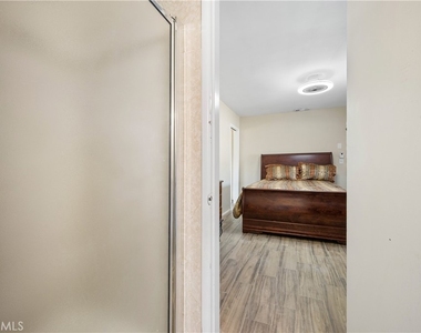 11760 Lasselle Street - Photo Thumbnail 19