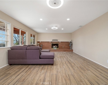 11760 Lasselle Street - Photo Thumbnail 3