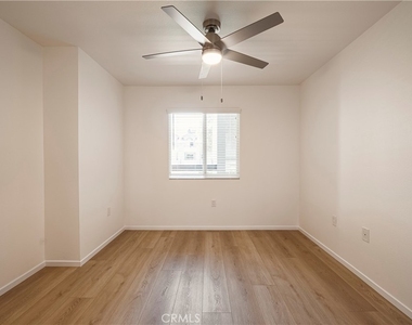 26941 Rainbow Glen Drive - Photo Thumbnail 17