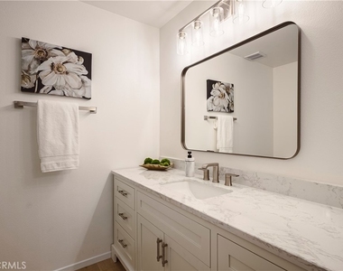 26941 Rainbow Glen Drive - Photo Thumbnail 11