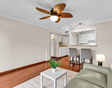 470 N Civic Dr - Photo Thumbnail 25
