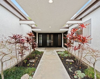 3135 Chandelle Road - Photo Thumbnail 2