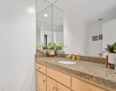 3135 Chandelle Road - Photo Thumbnail 16