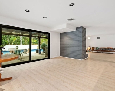 3135 Chandelle Road - Photo Thumbnail 9