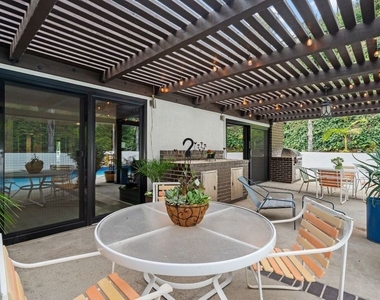 3135 Chandelle Road - Photo Thumbnail 24