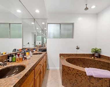 3135 Chandelle Road - Photo Thumbnail 21