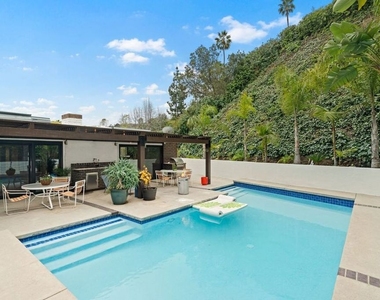 3135 Chandelle Road - Photo Thumbnail 26