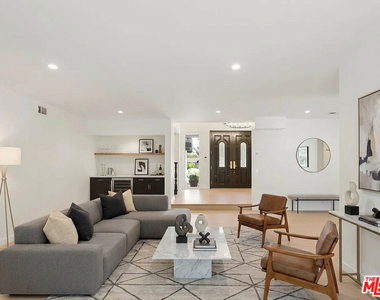 4933 Collett Avenue - Photo Thumbnail 7