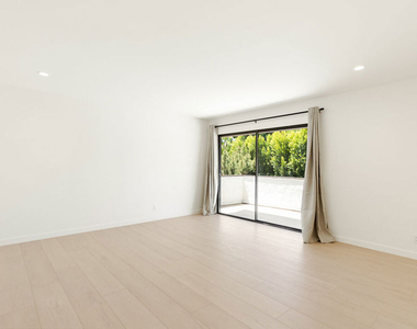 4933 Collett Avenue - Photo Thumbnail 26