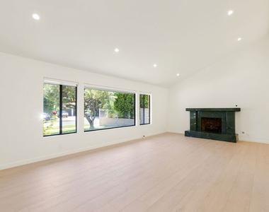 4933 Collett Avenue - Photo Thumbnail 19