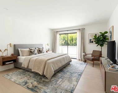 4933 Collett Avenue - Photo Thumbnail 10