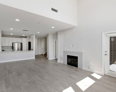 6260 W 3rd Street - Photo Thumbnail 1