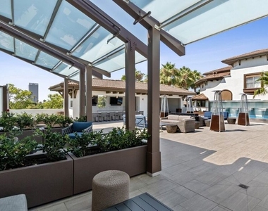 6260 W 3rd Street - Photo Thumbnail 5