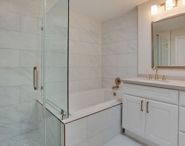 6260 W 3rd Street - Photo Thumbnail 3