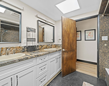 5008 Valley Ridge Avenue - Photo Thumbnail 14