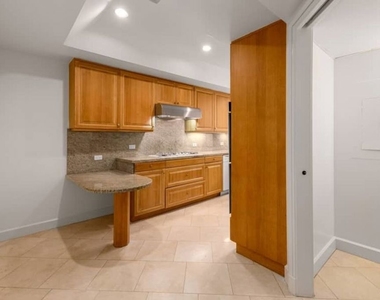 701 Ocean Avenue - Photo Thumbnail 16