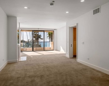 701 Ocean Avenue - Photo Thumbnail 7