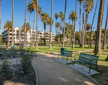 701 Ocean Avenue - Photo Thumbnail 23