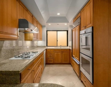 701 Ocean Avenue - Photo Thumbnail 17