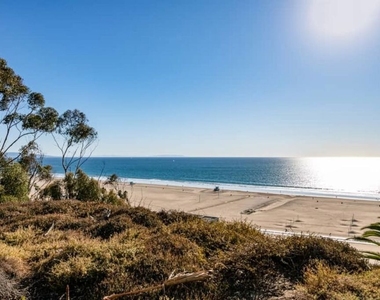 701 Ocean Avenue - Photo Thumbnail 27