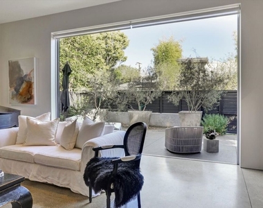 2425 Clement Avenue - Photo Thumbnail 2