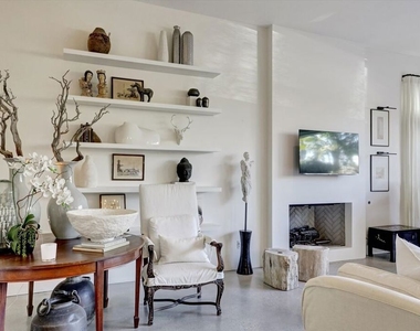 2425 Clement Avenue - Photo Thumbnail 1
