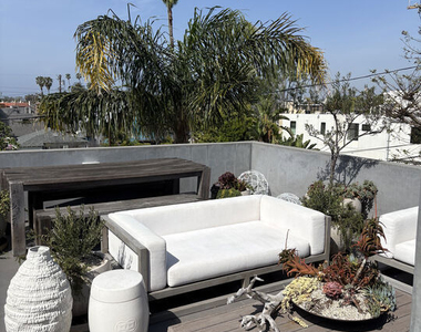 2425 Clement Avenue - Photo Thumbnail 22