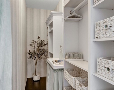 2425 Clement Avenue - Photo Thumbnail 14