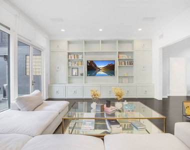 1833 Franklin Canyon Drive - Photo Thumbnail 3