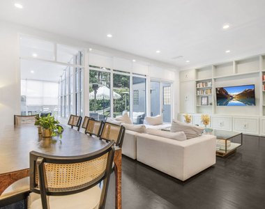 1833 Franklin Canyon Drive - Photo Thumbnail 6