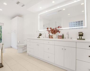 1833 Franklin Canyon Drive - Photo Thumbnail 12