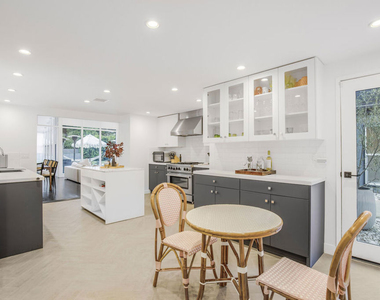 1833 Franklin Canyon Drive - Photo Thumbnail 9
