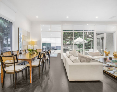 1833 Franklin Canyon Drive - Photo Thumbnail 7